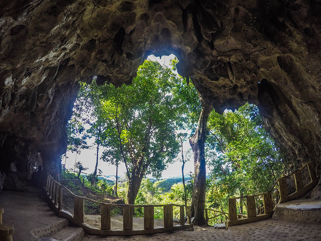 Pandong Bato Cave