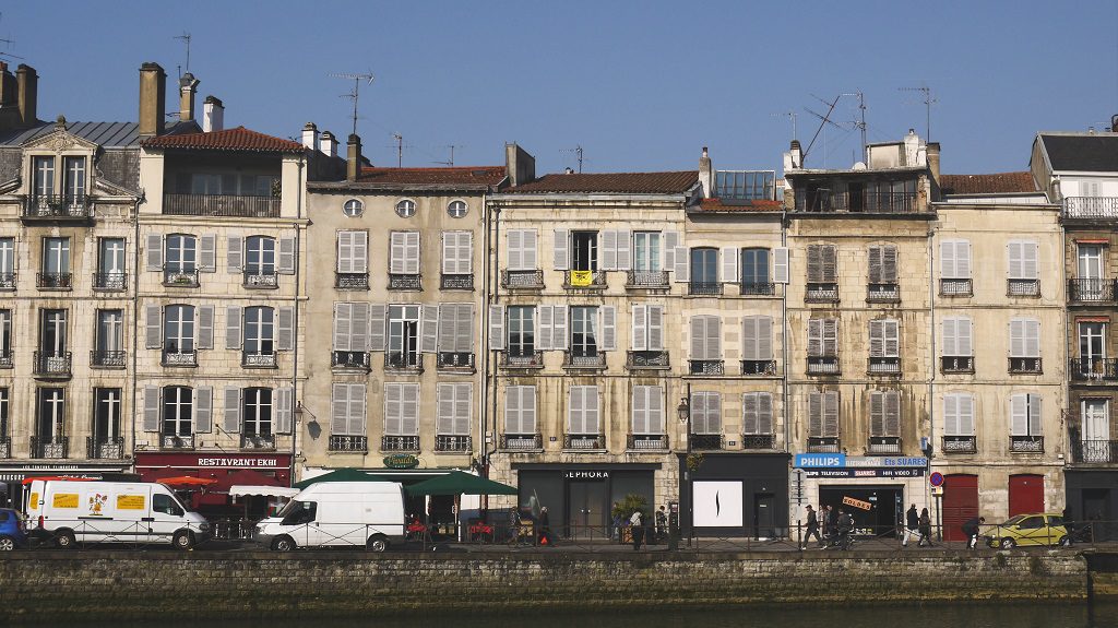 Old buildings along the Nive river