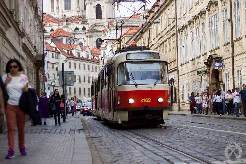 Road shared by trams and private vehicles