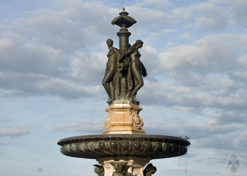 Water fountain at Place de la Bourse