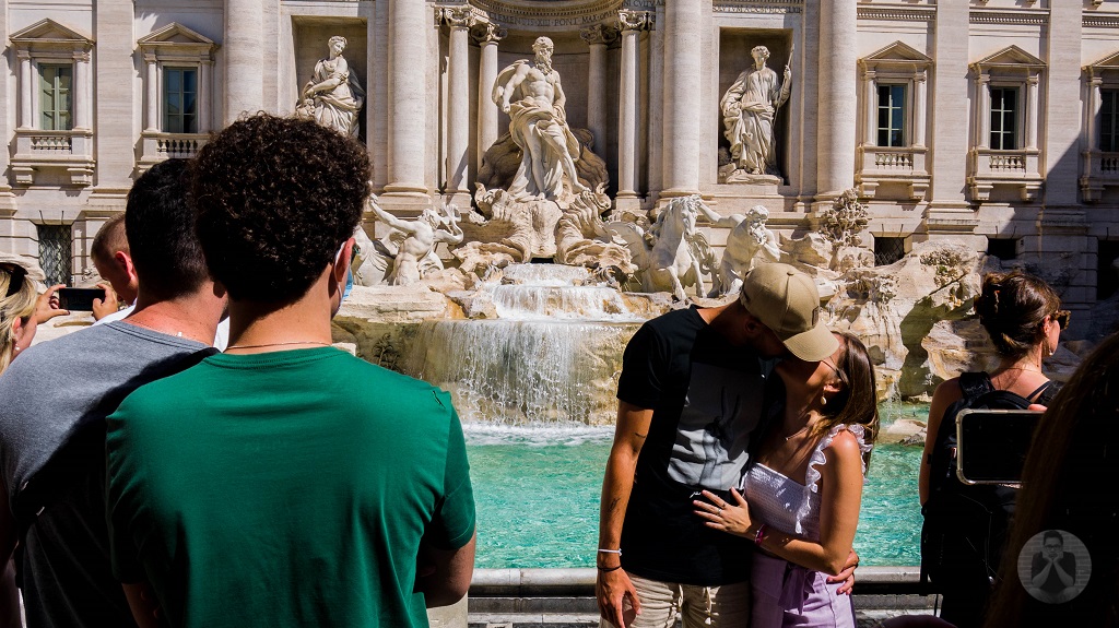 The Kiss at Trevi Fountain
