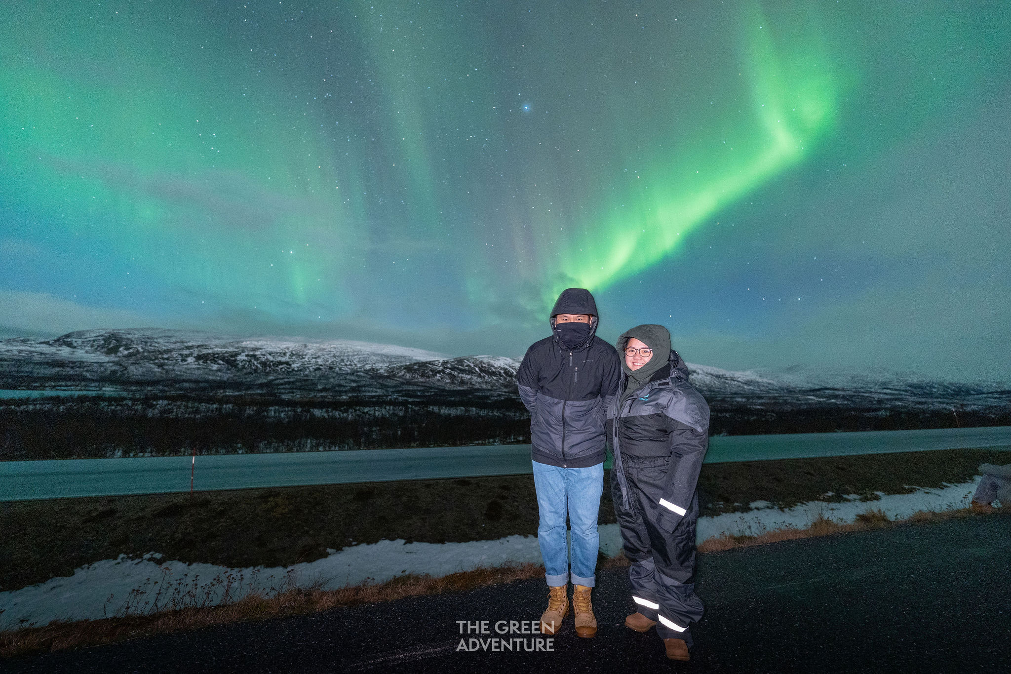The background looks like edited or a tarpaulin in some random mall but trust us, it was real. :D