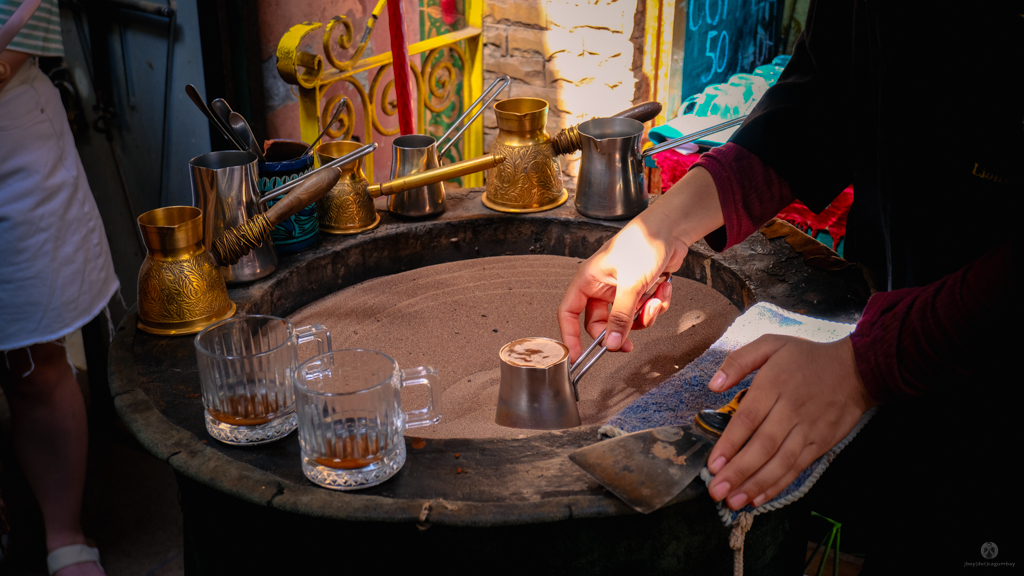 Brewing traditional Saharan coffee