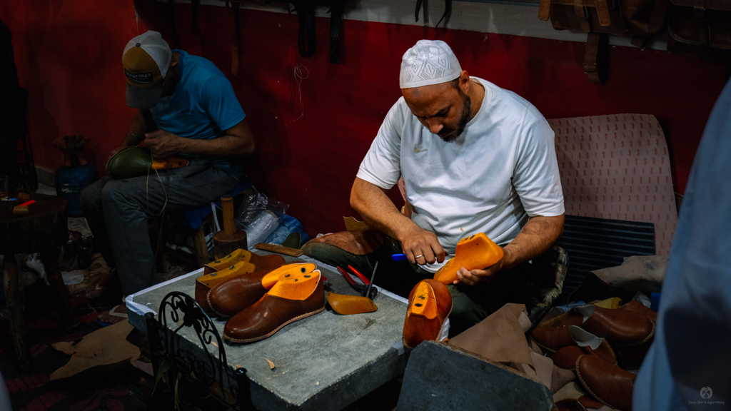 Shoe artisans