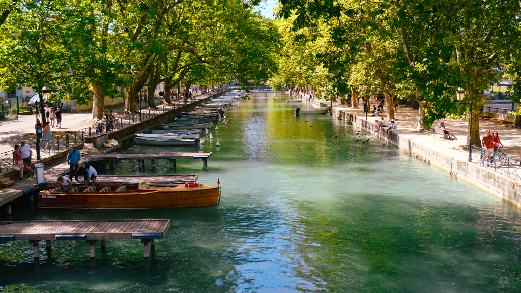 Canal viewed from the Pont des Amours