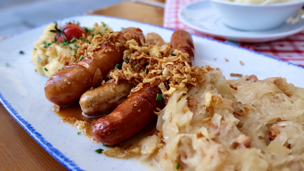 Sausage with fermented cabbage